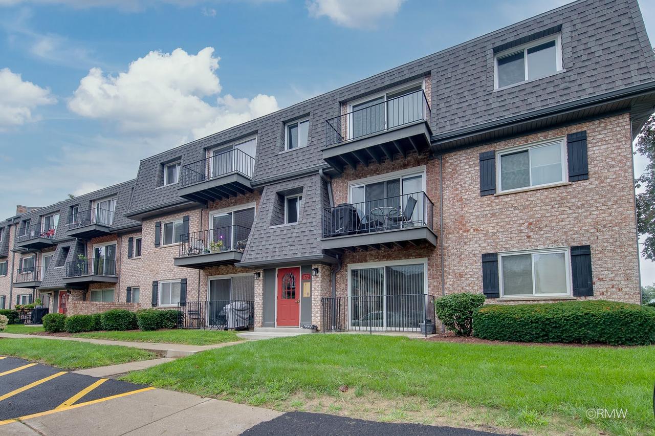 872 S Plum Grove Rd. #305, Palatine, IL 60067