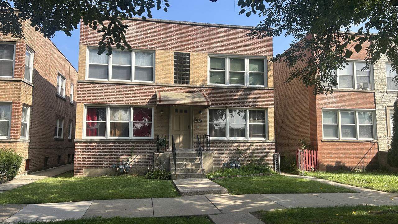 4806 Mulford St., Skokie, IL 60077