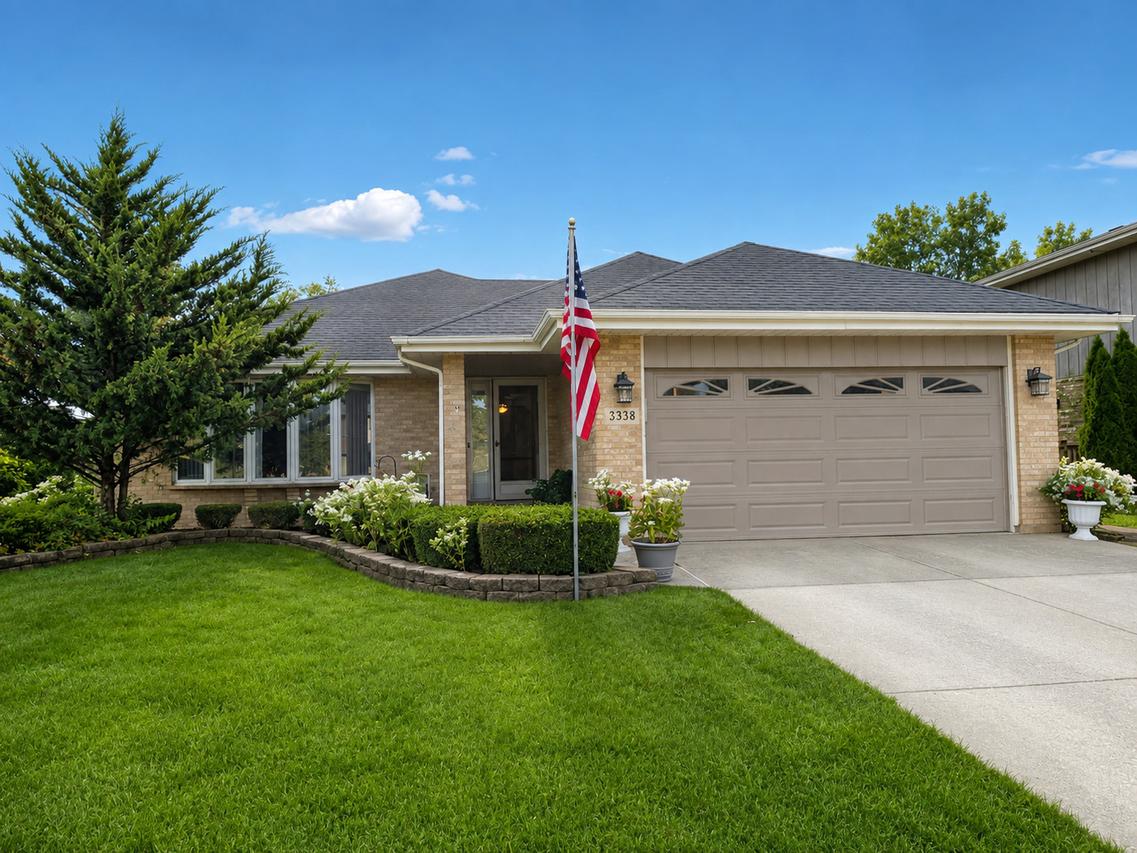 13338 Laramie Blvd., Crestwood, IL 60418