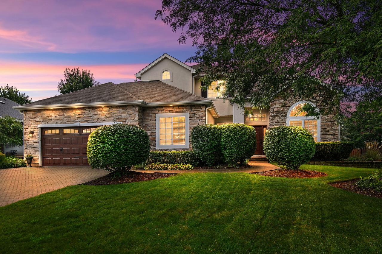 2221 Somerset Ln., Mundelein, IL 60060