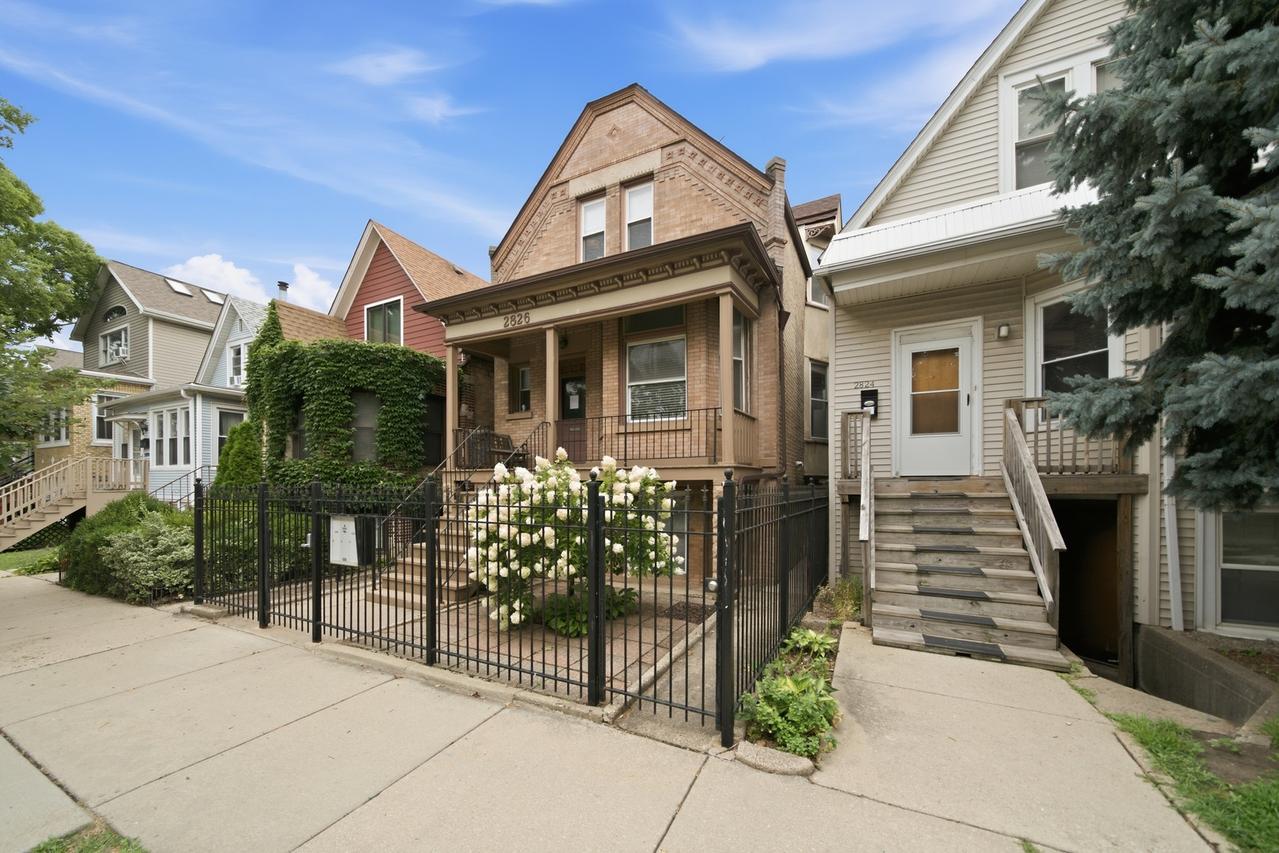 2826 W Wellington Ave., Chicago, IL 60618