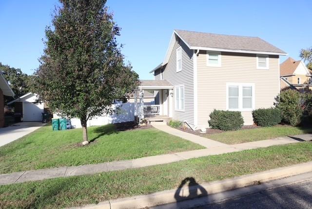 117 4th St., Walnut, IL 61376