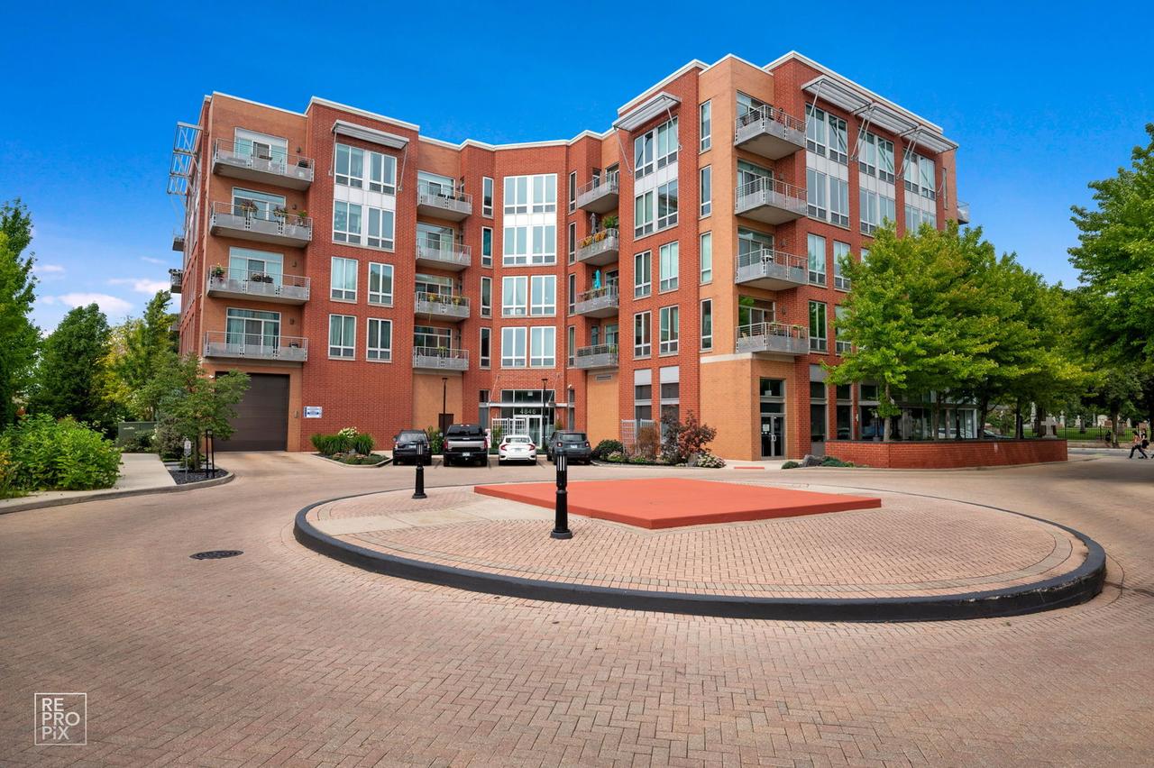 4846 N Clark St. #209, Chicago, IL 60640