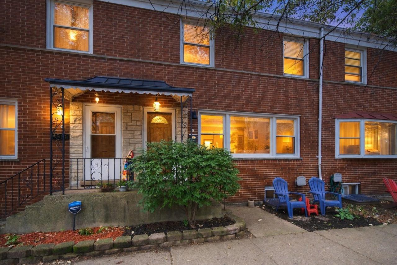 1903 W Sunnyside Ave., Chicago, IL 60640