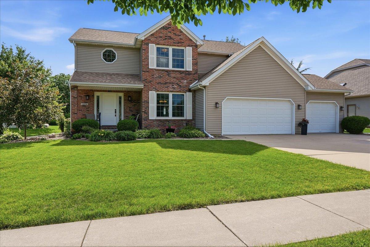 1404 Broad Creek Rd., Bloomington, IL 61704