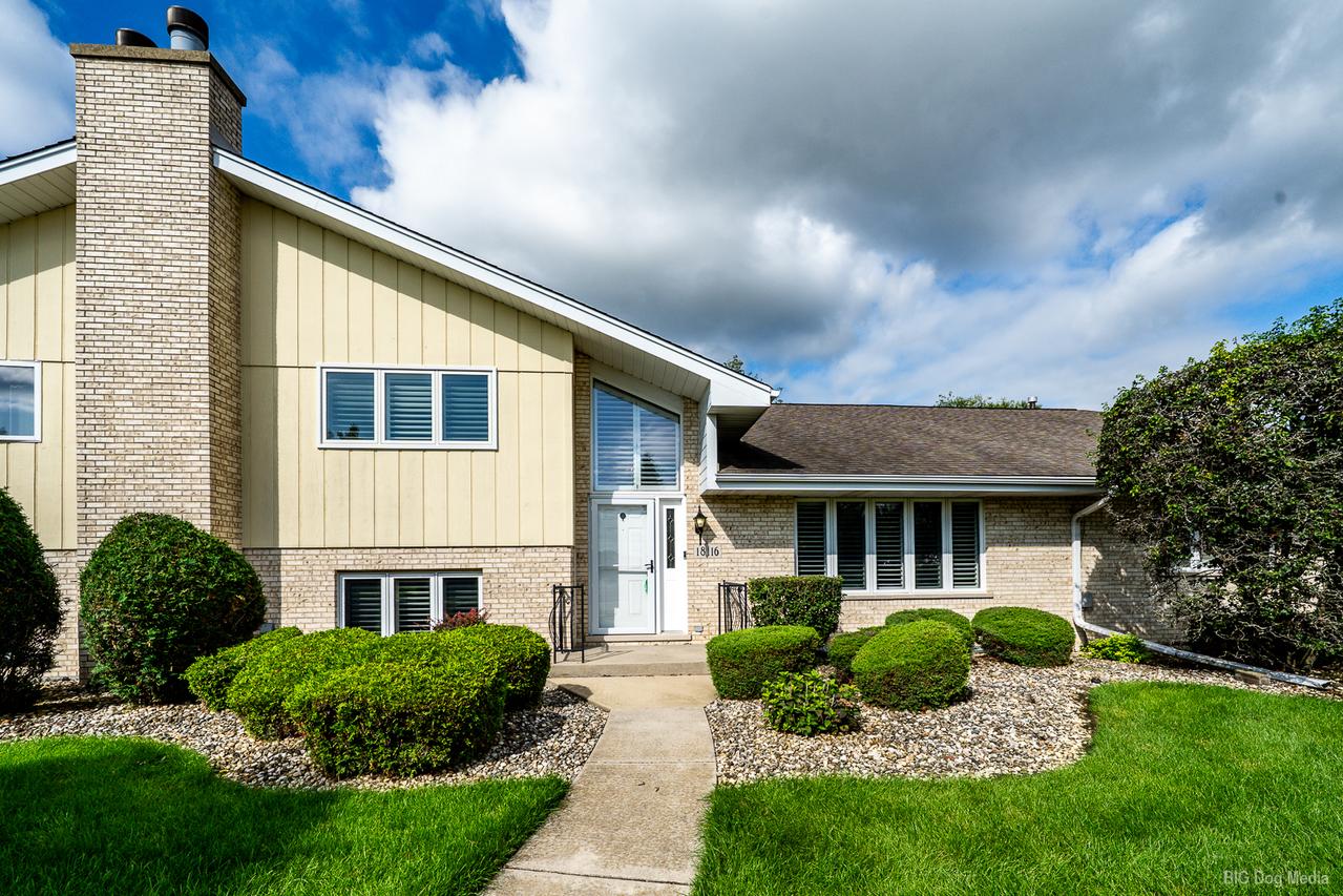 18116 John Charles Dr., Orland Park, IL 60467