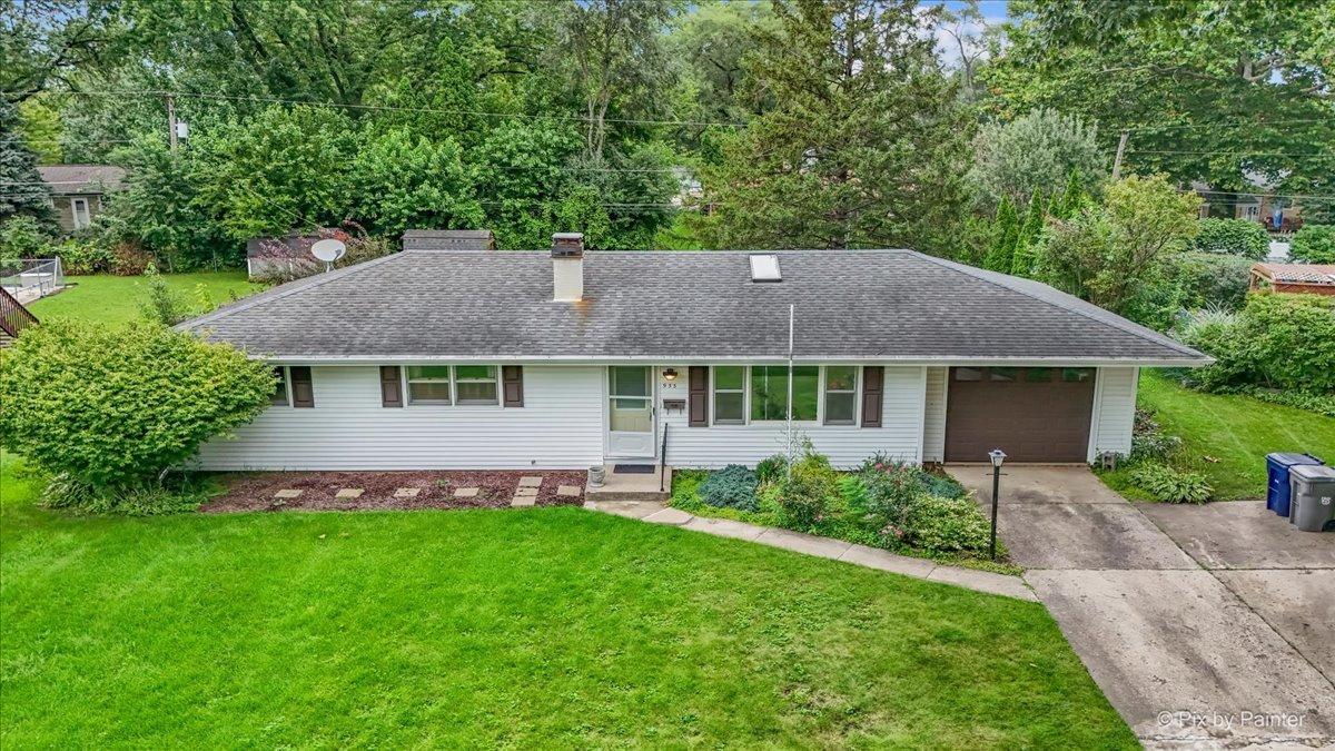 933 Carol Ave., Elgin, IL 60123