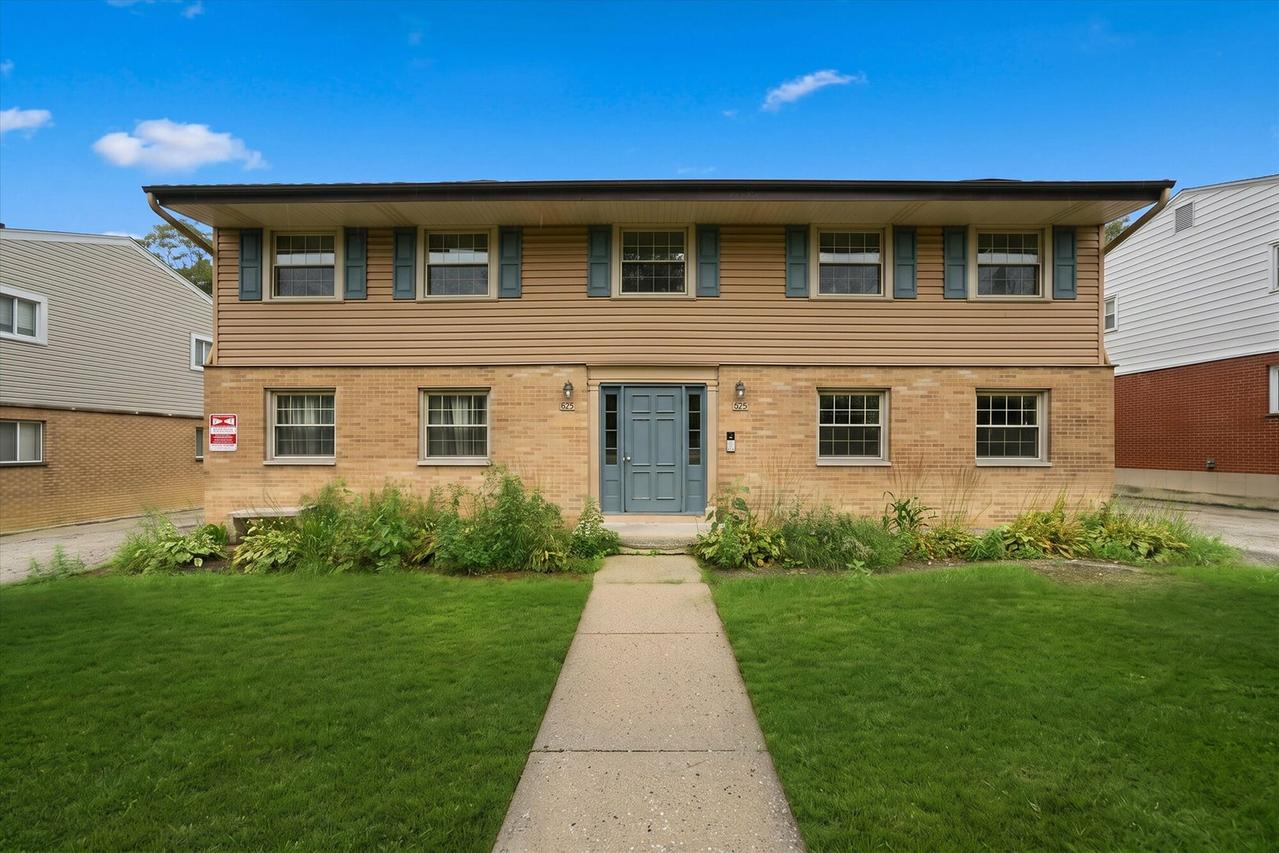 625 Westmoreland Dr., Vernon Hills, IL 60061