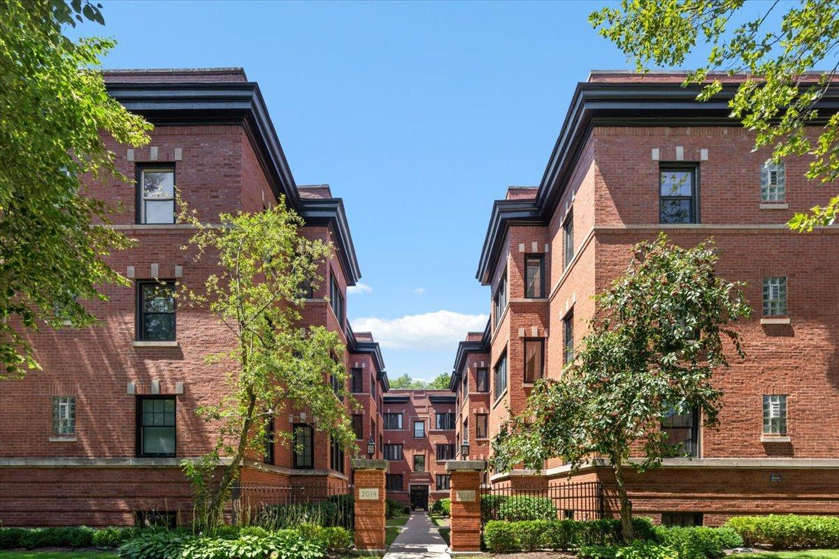 2018 Sherman Ave. #1W, Evanston, IL 60201