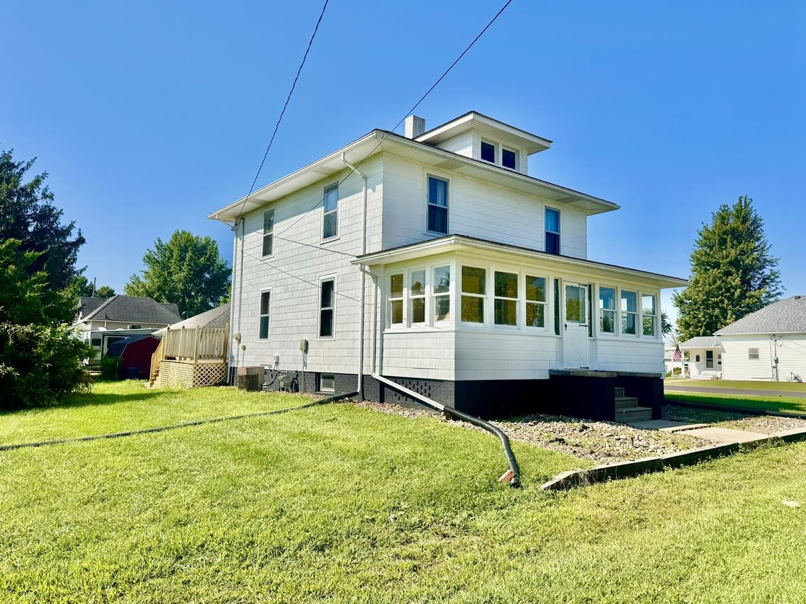 608 W Main St., Aledo, IL 61231