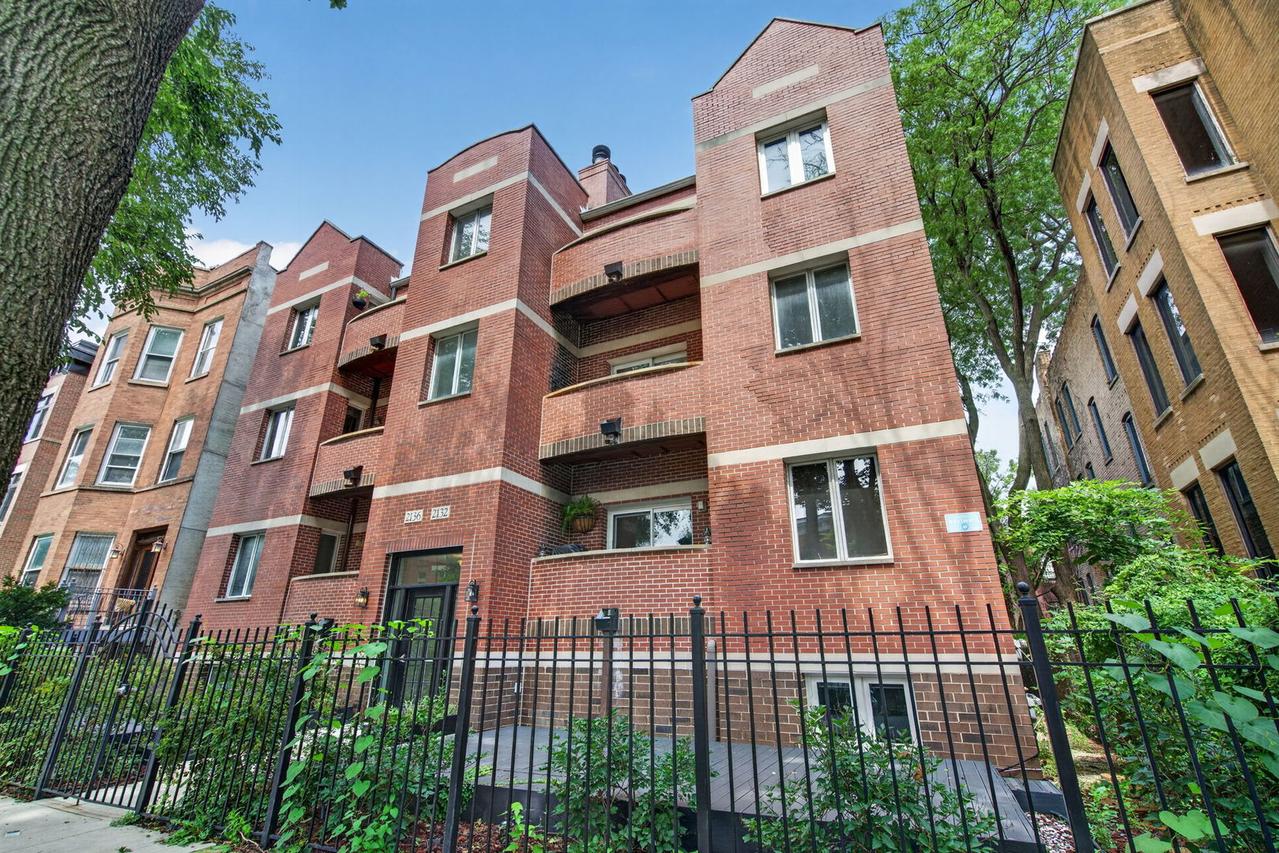2136 W Evergreen Ave. #1B, Chicago, IL 60622