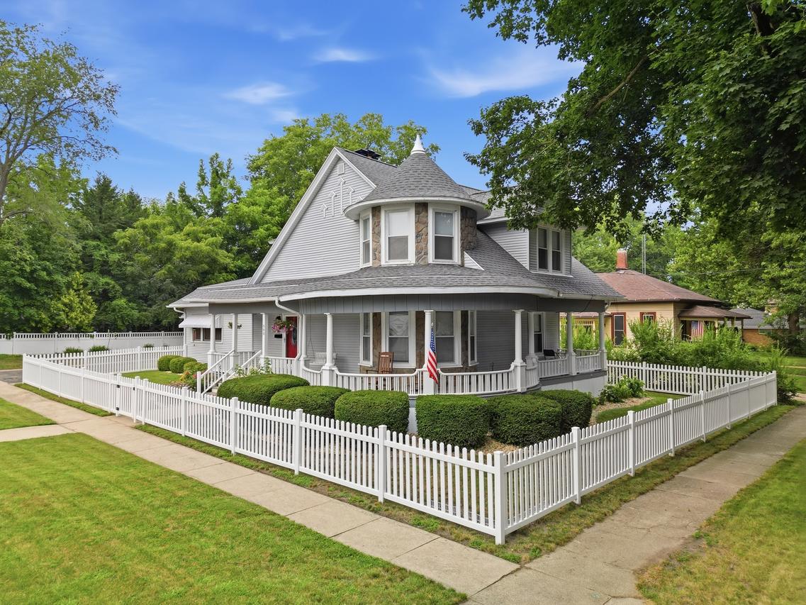 500 Jackson St., Oregon, IL 61061