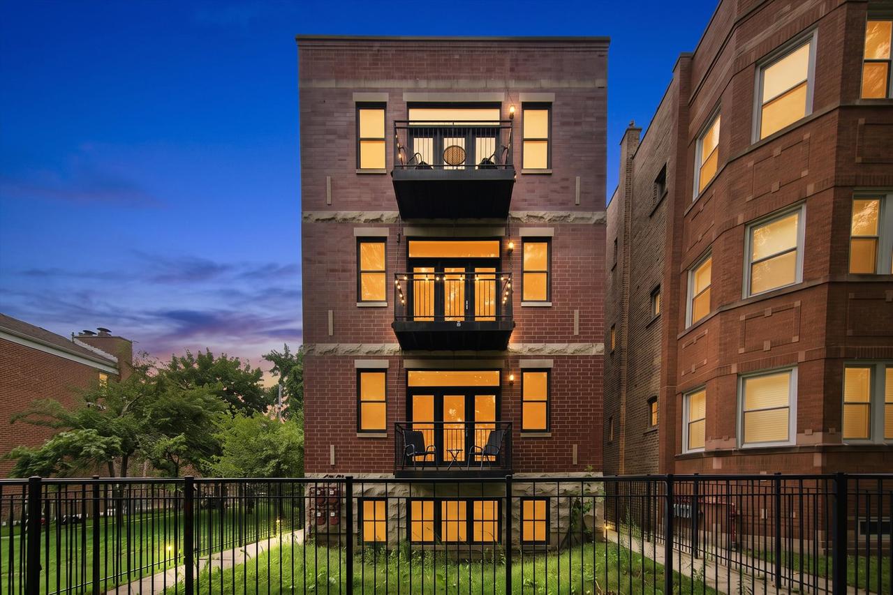 6528 N Francisco Ave. #1E, Chicago, IL 60645