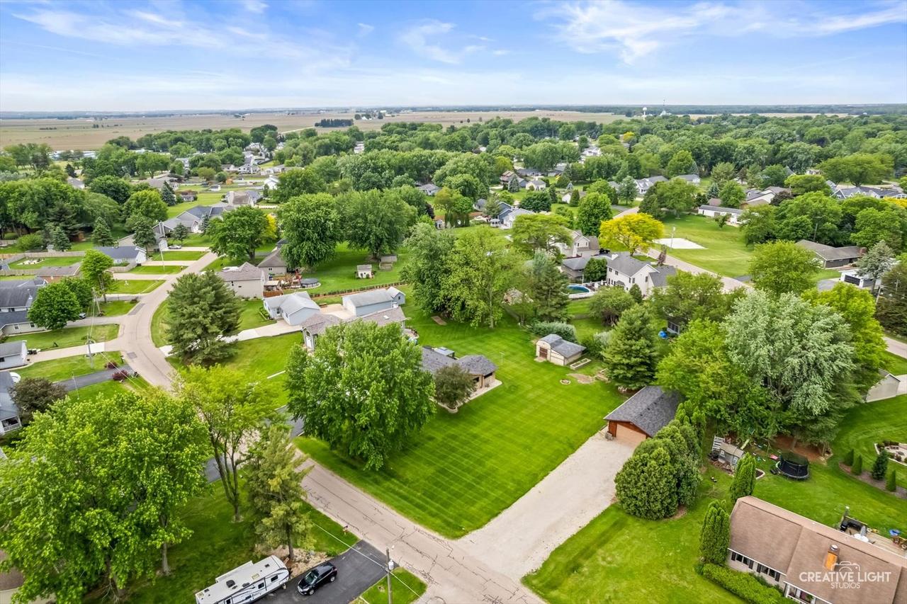 1484 Nova Rd., Lake Holiday, IL 60548