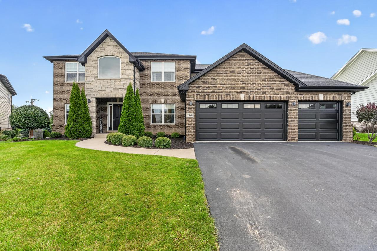 16440 W Turnberry Cir., Lockport, IL 60441