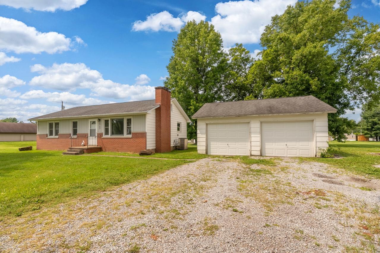 6793 Giant City Rd., Carbondale, IL 62902