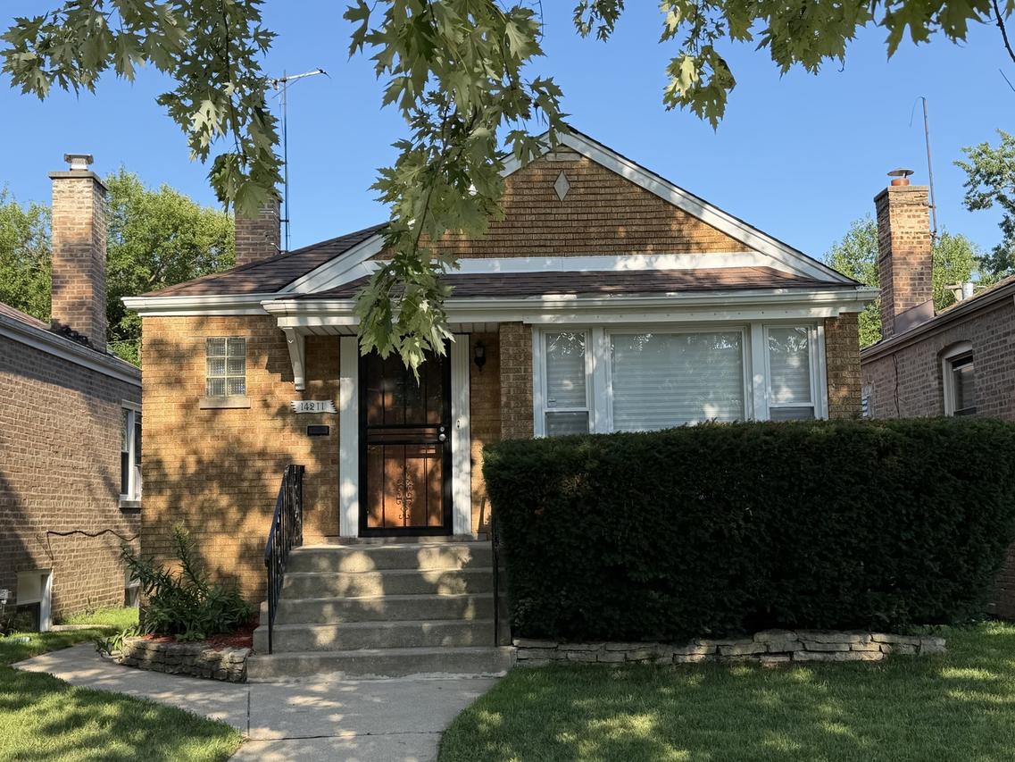 14211 S Wentworth Ave., Riverdale, IL 60827