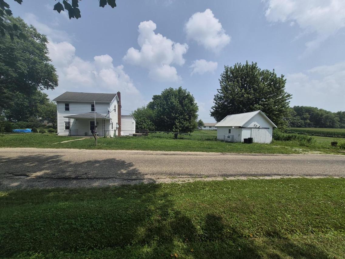 600 Short St., North Henderson, IL 61466