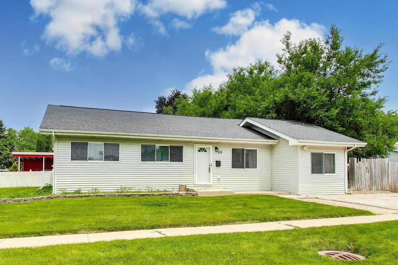 119 W Elmwood Ave., West Chicago, IL 60185
