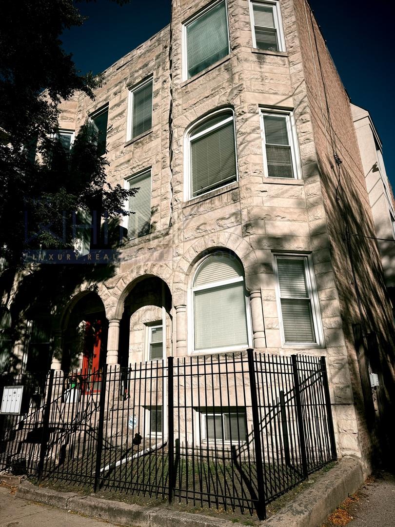 1108 E Marquette Rd. #207, Chicago, IL 60637