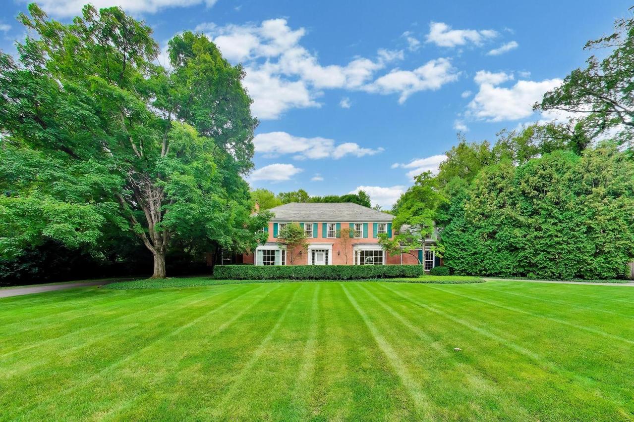 197 N Green Bay Rd., Lake Forest, IL 60045
