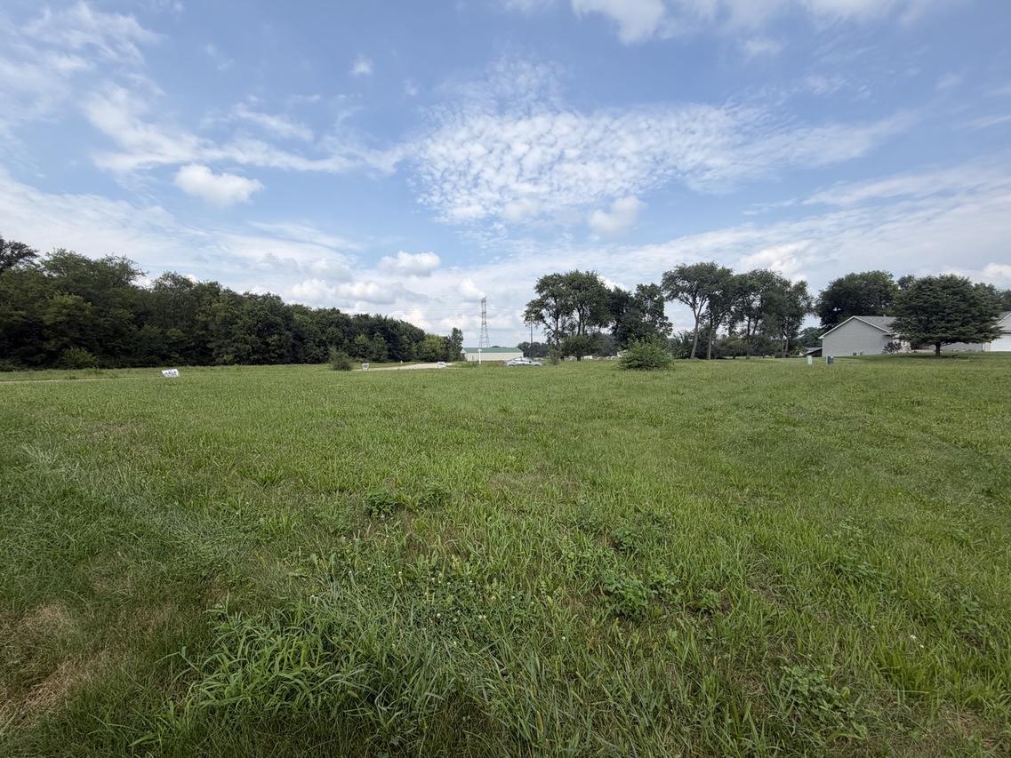 1205 Summerland Key, Rockford, IL 61103