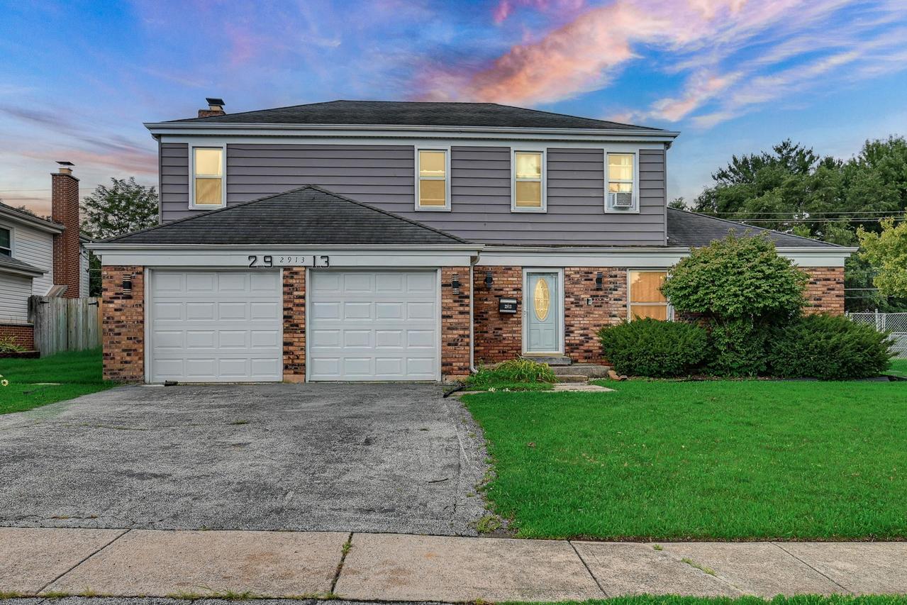 2913 Greenwood Rd., Hazel Crest, IL 60429