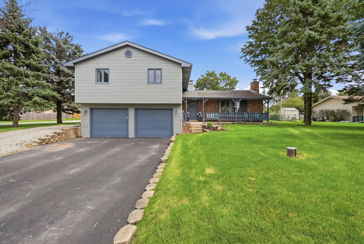 16123 S Peerless Dr., Plainfield, IL 60586