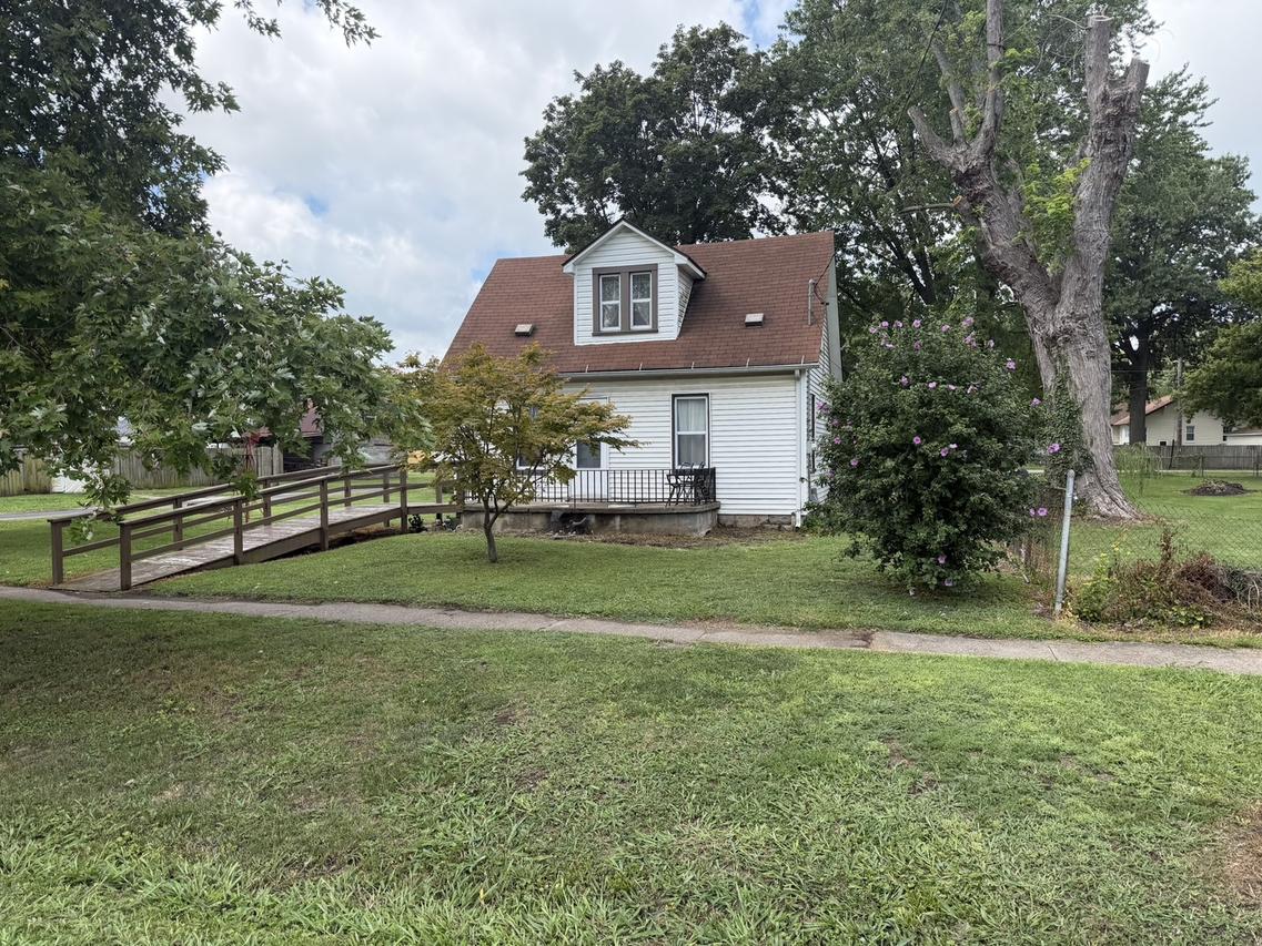 504 N Walnut St., Centralia, IL 62801