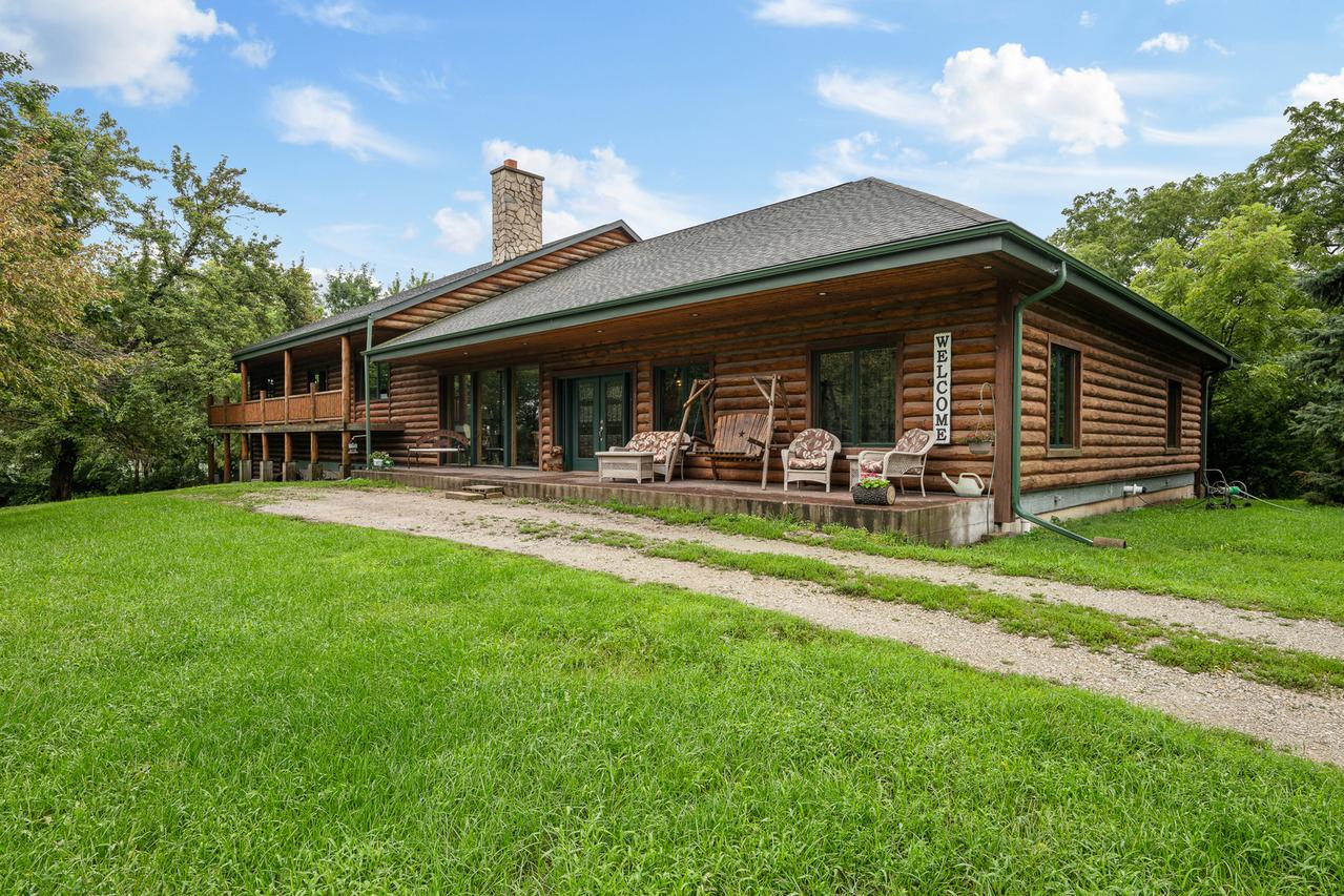 7673 Matznick Rd., Prophetstown, IL 61277