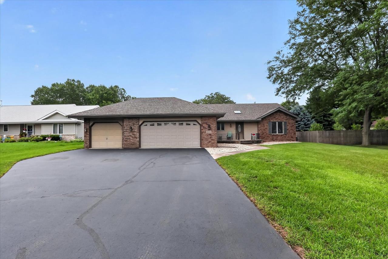 6633 Shadybrook Tr., Loves Park, IL 61111