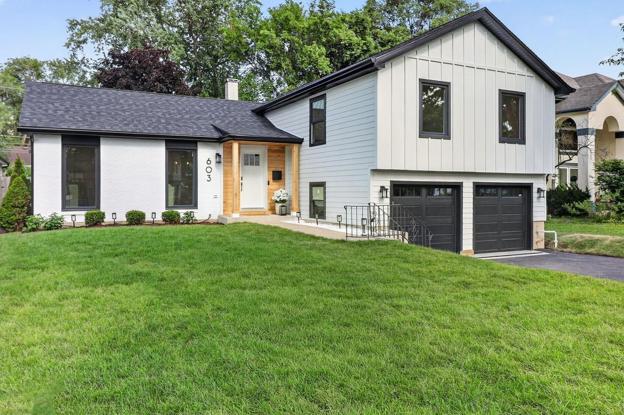 603 Justina St., Hinsdale, IL 60521