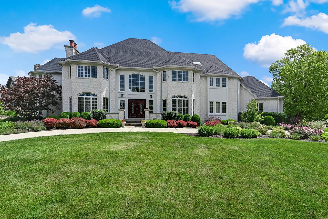 6430 Manor Dr., Burr Ridge, IL 60527