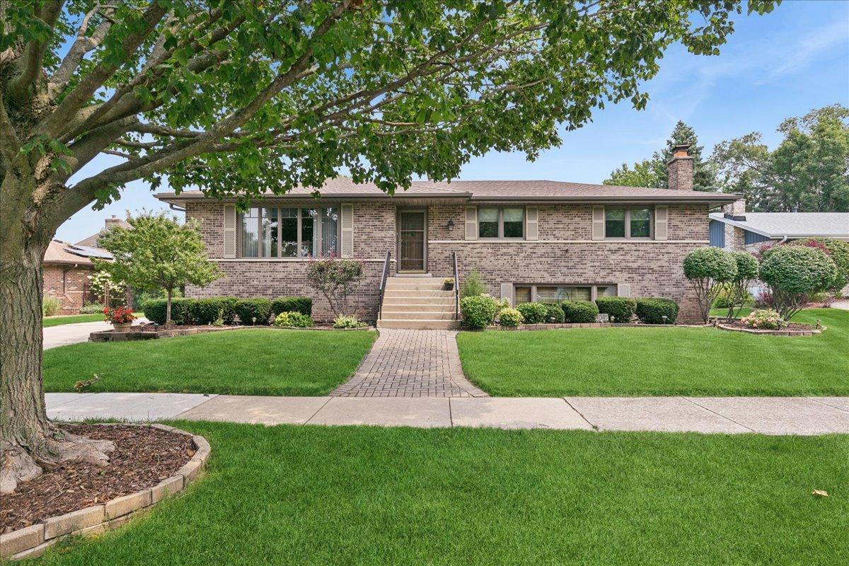 14045 Terry Dr., Orland Park, IL 60462