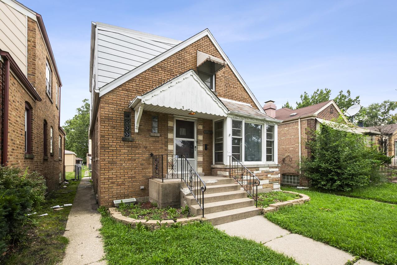 14304 S La Salle St., Riverdale, IL 60827