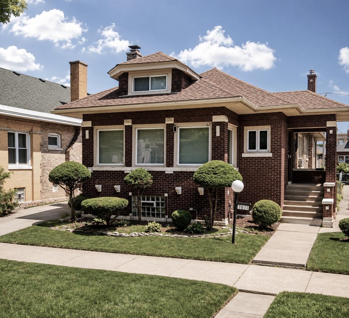 7611 S Ridgeland Ave., Chicago, IL 60649