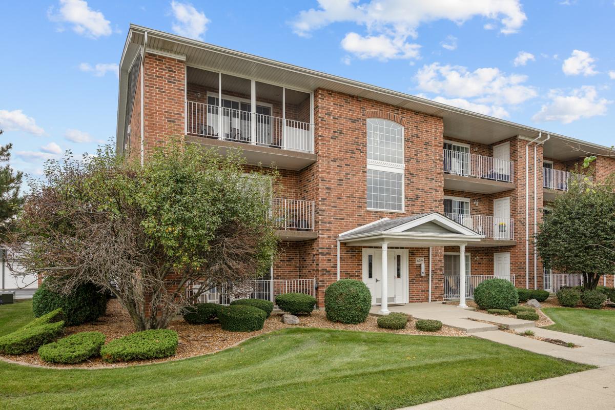 6719 White Tail Ln. #1E, Tinley Park, IL 60477