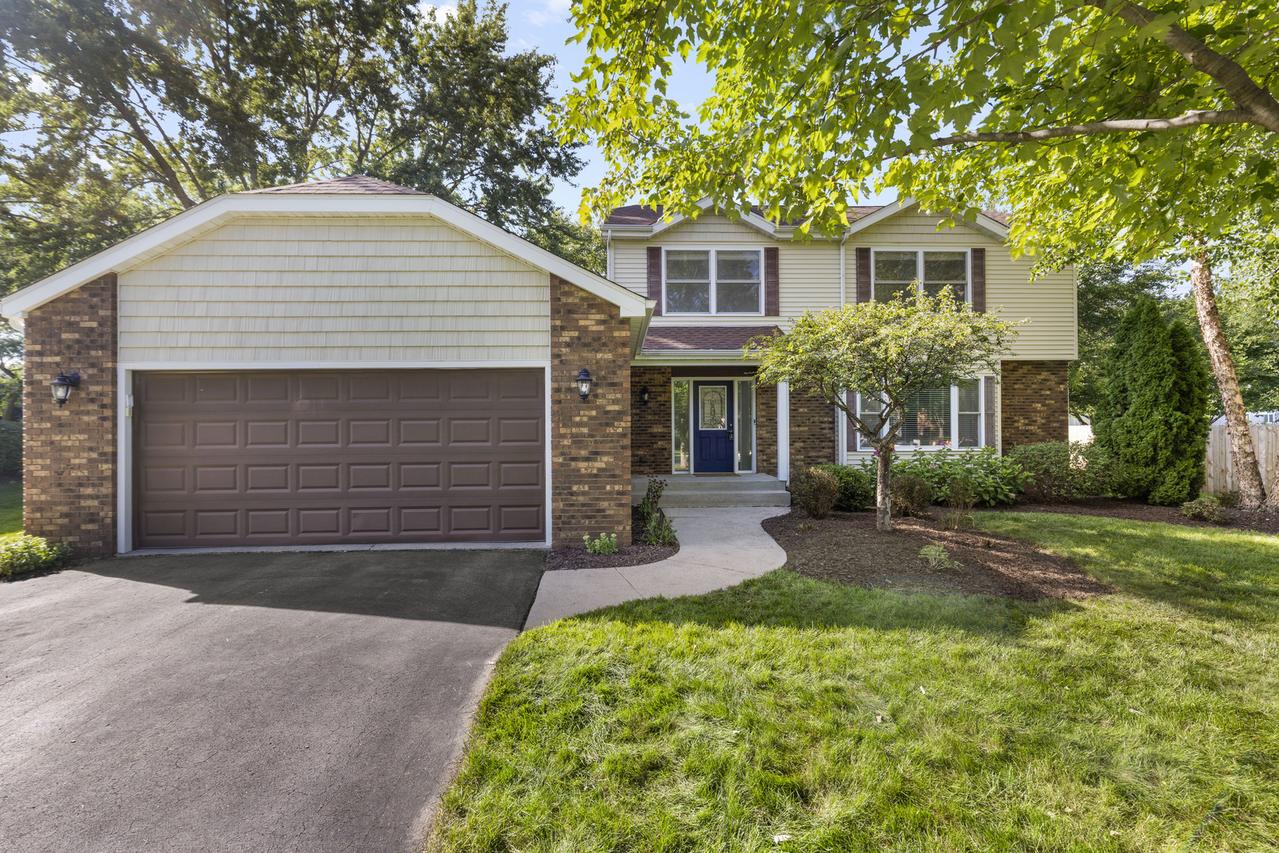 5166 Wilderness Tr., Rockford, IL 61114