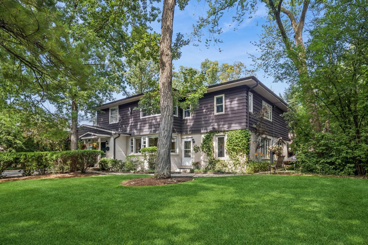 1557 Cavell Ave., Highland Park, IL 60035