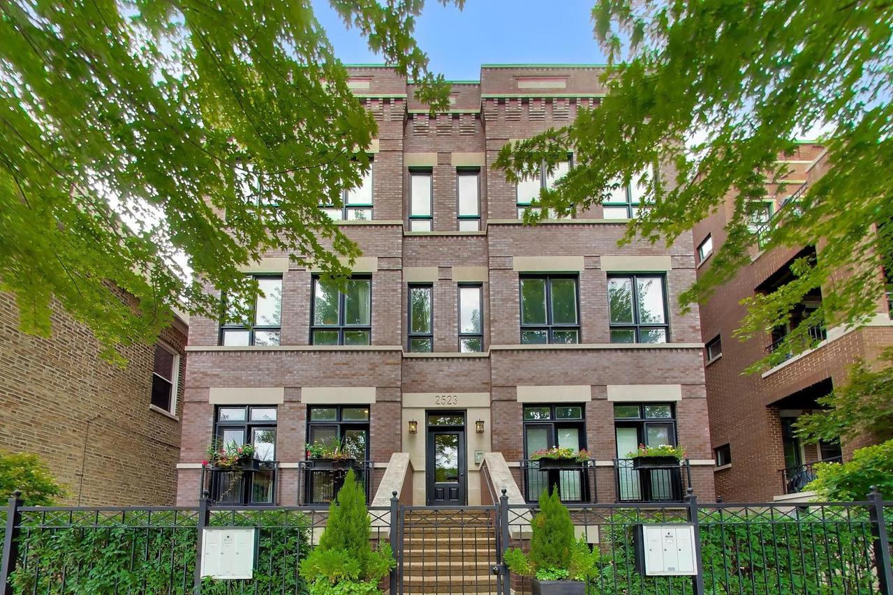 2523 N Southport Ave. #1N, Chicago, IL 60614