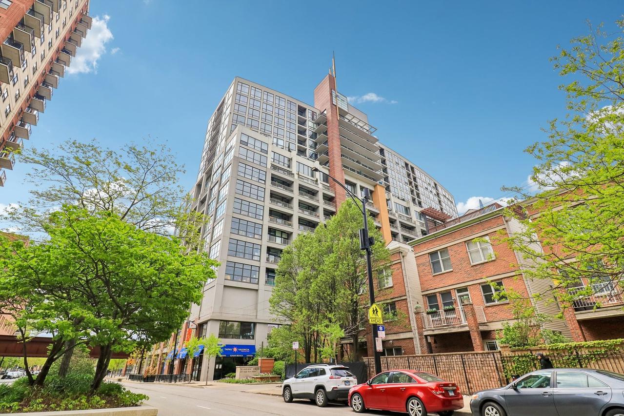 1530 S State St. #16K, Chicago, IL 60605