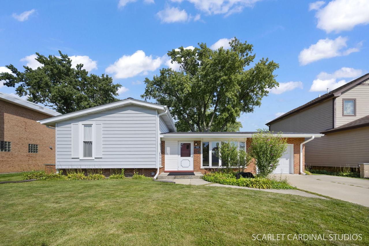 705 S School St., Lombard, IL 60148