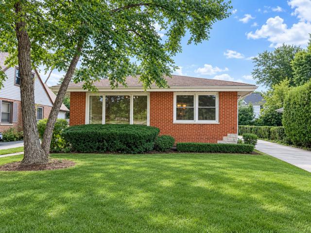 124 Harlem Ave., Glenview, IL 60025