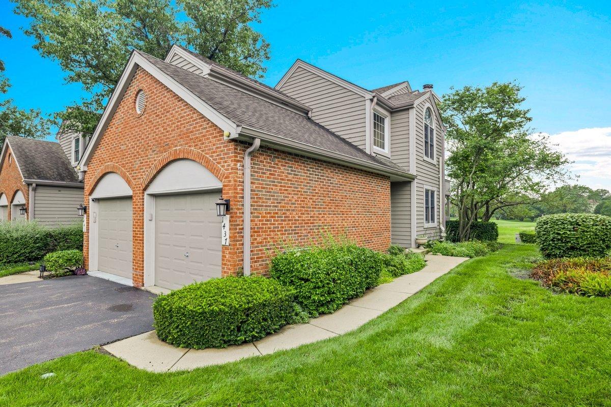 1437 Aberdeen Ct. #93, Naperville, IL 60564