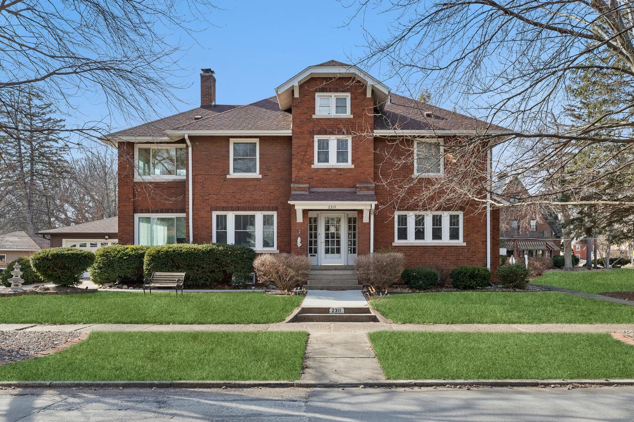 2311 12th St., Moline, IL 61265