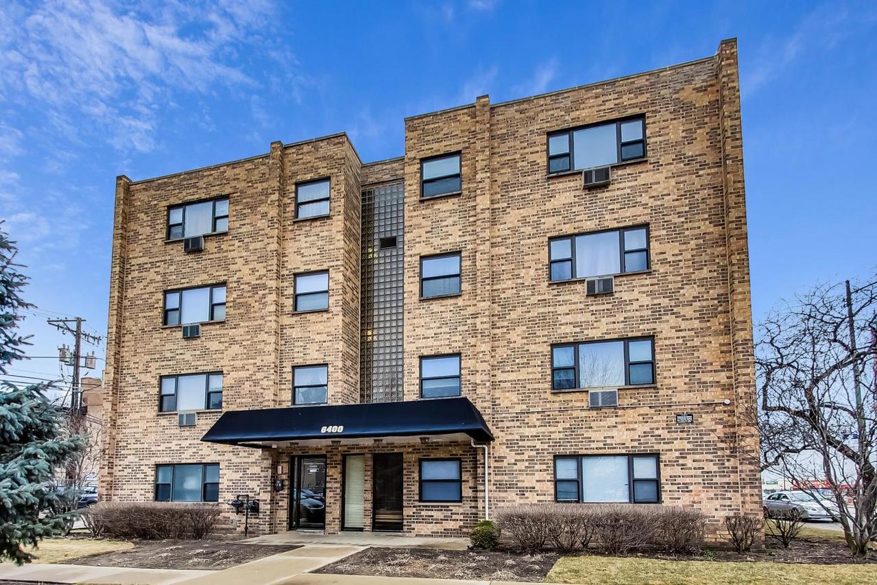6400 N Ridge Blvd. #402, Chicago, IL 60626