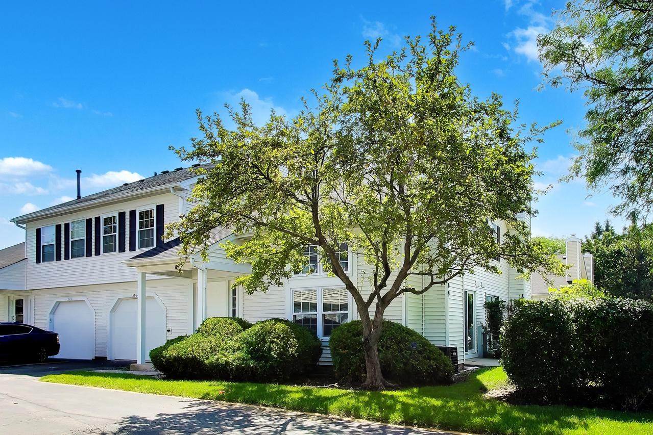 509 East Ave., Streamwood, IL 60107