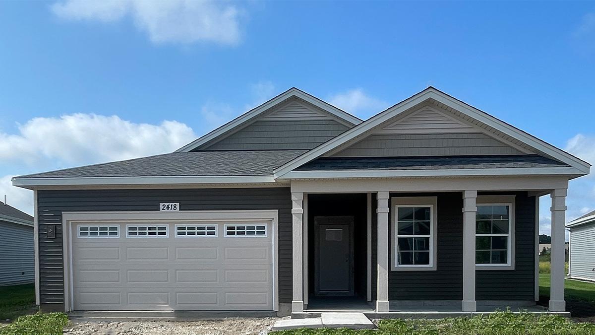 2418 Plains Dr., Pingree Grove, IL 60140