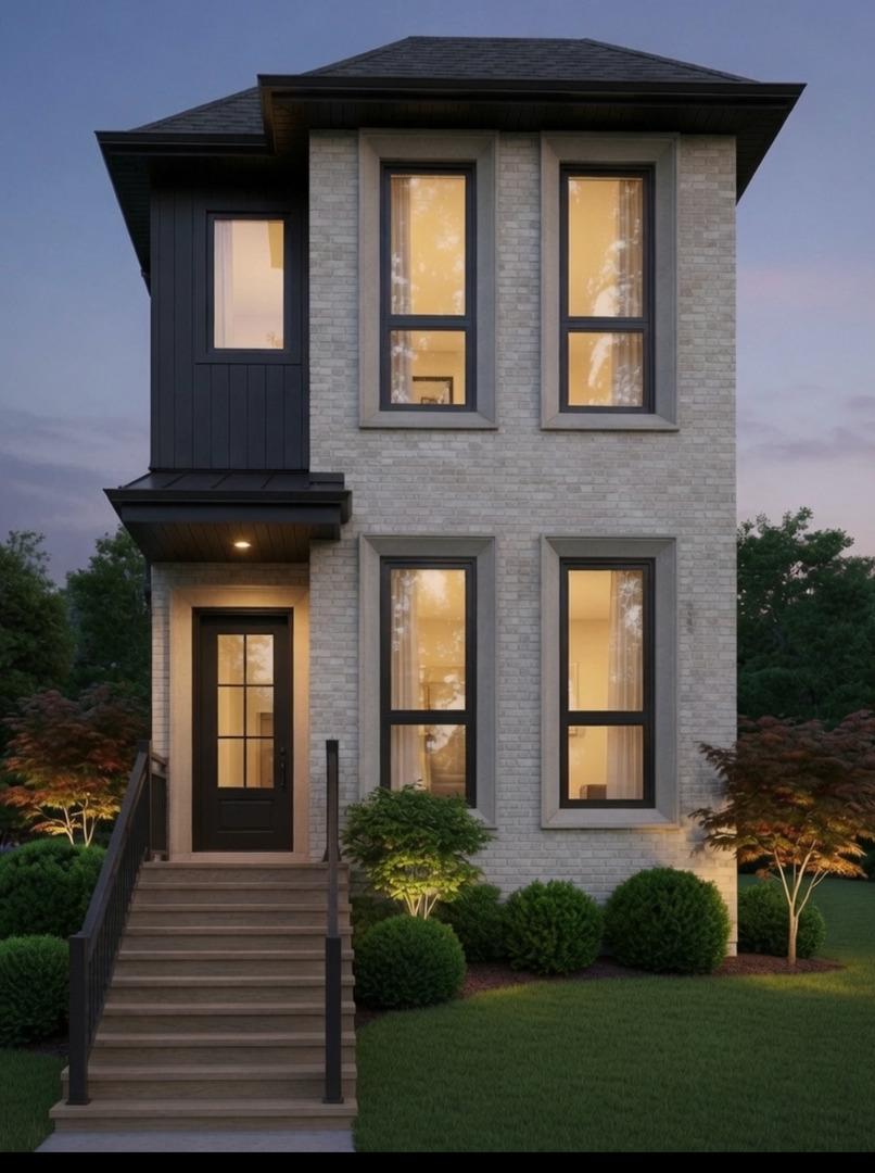 1444 W Barry St., Chicago, IL 60657