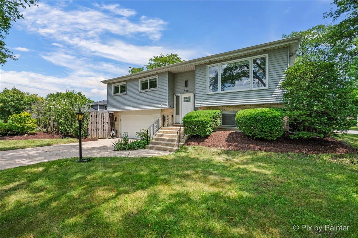 555 Figard Ln., Des Plaines, IL 60016